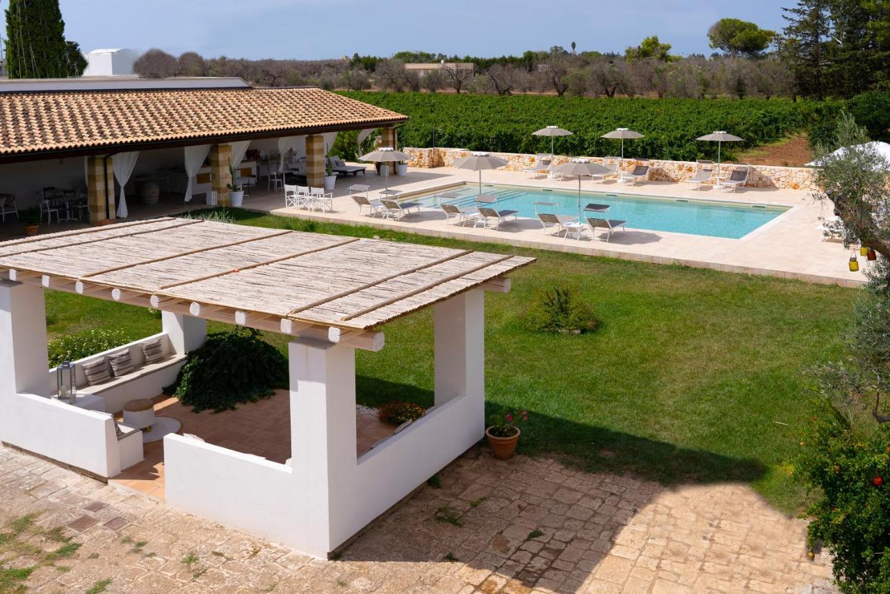 Masseria Tenuta Flora Maria Leverano Exterior photo