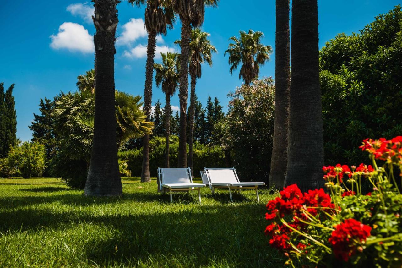 Masseria Tenuta Flora Maria Leverano Exterior photo